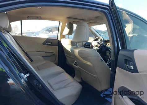 2017 Honda Accord Hybrid Ex-L z USA, uszkodzony, nr VIN JHMCR6F5XHC008429